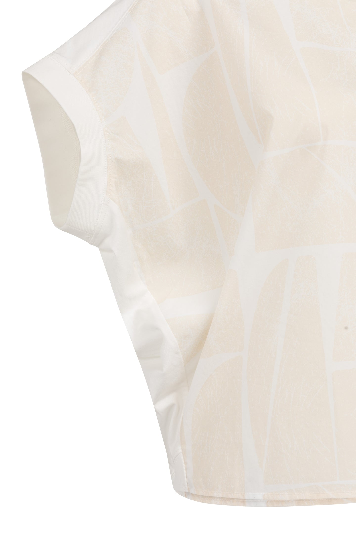 Top with short sleeves and print