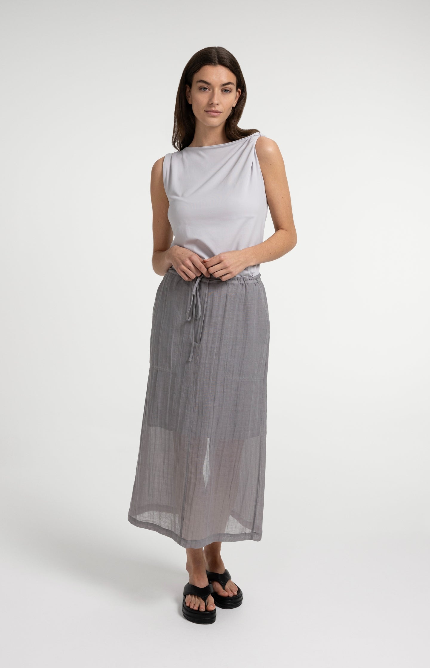 Top with twisted shoulder strap