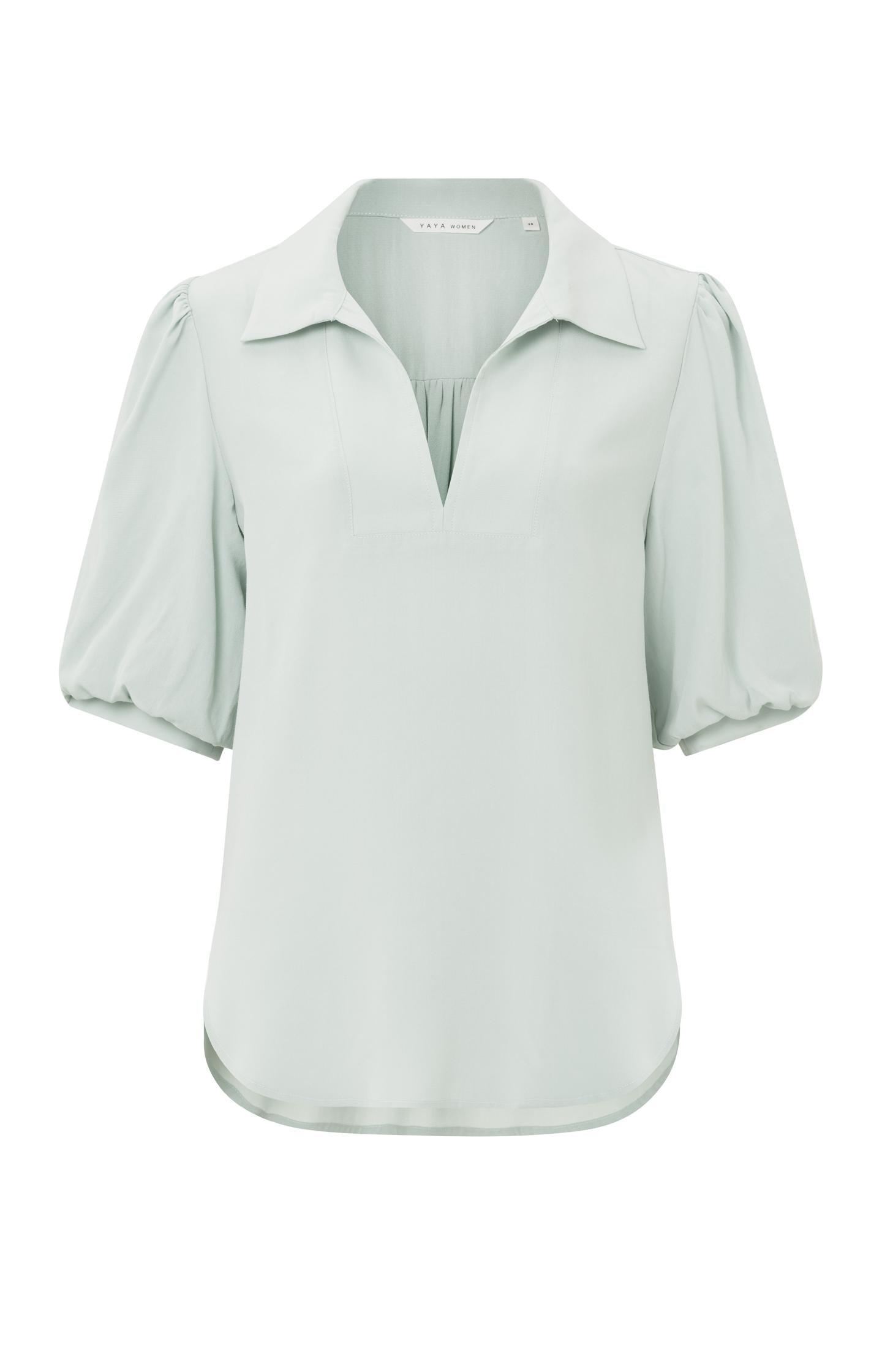 Top with V-neck, half puff sleeves and collar in supple fit - Type: product