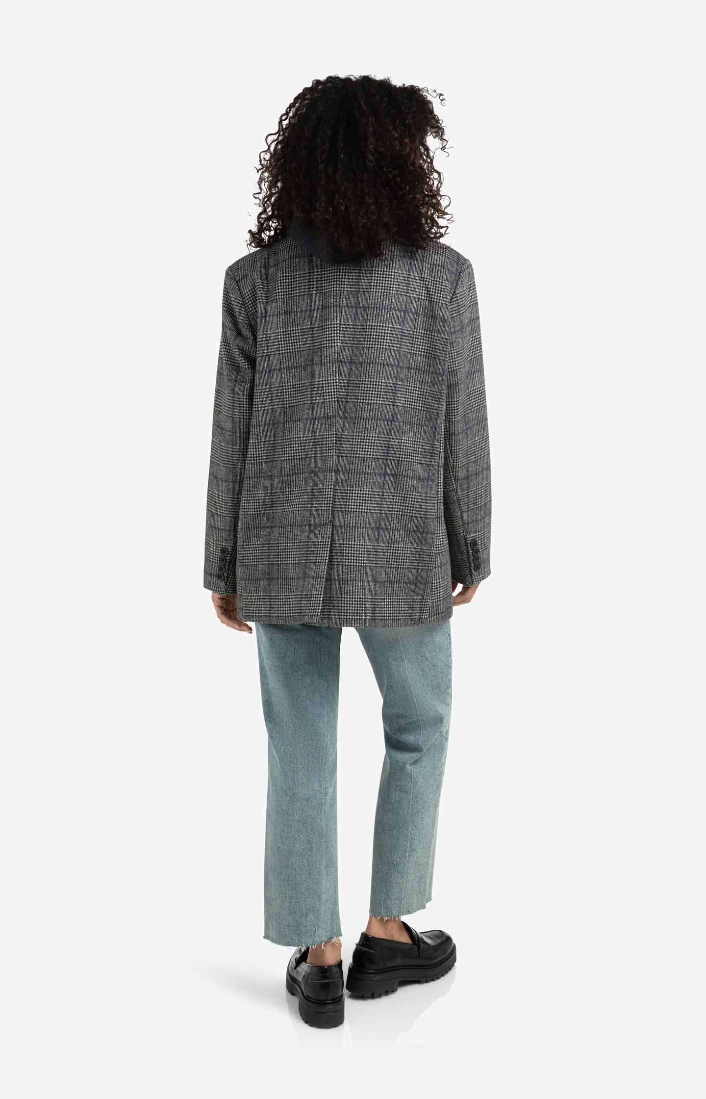 Trousers with pleats and chino pockets