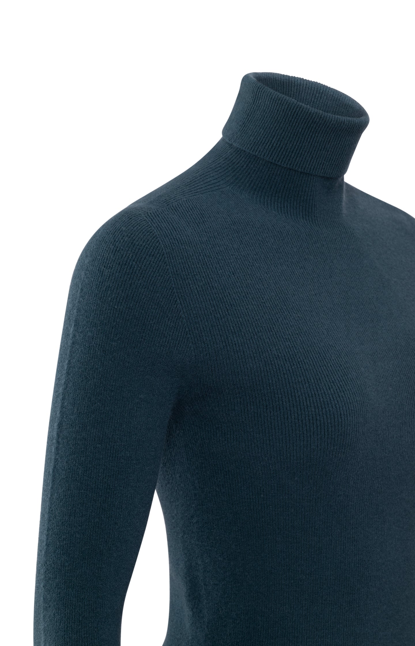 Turtleneck sweater with slim fit in ribbed structure