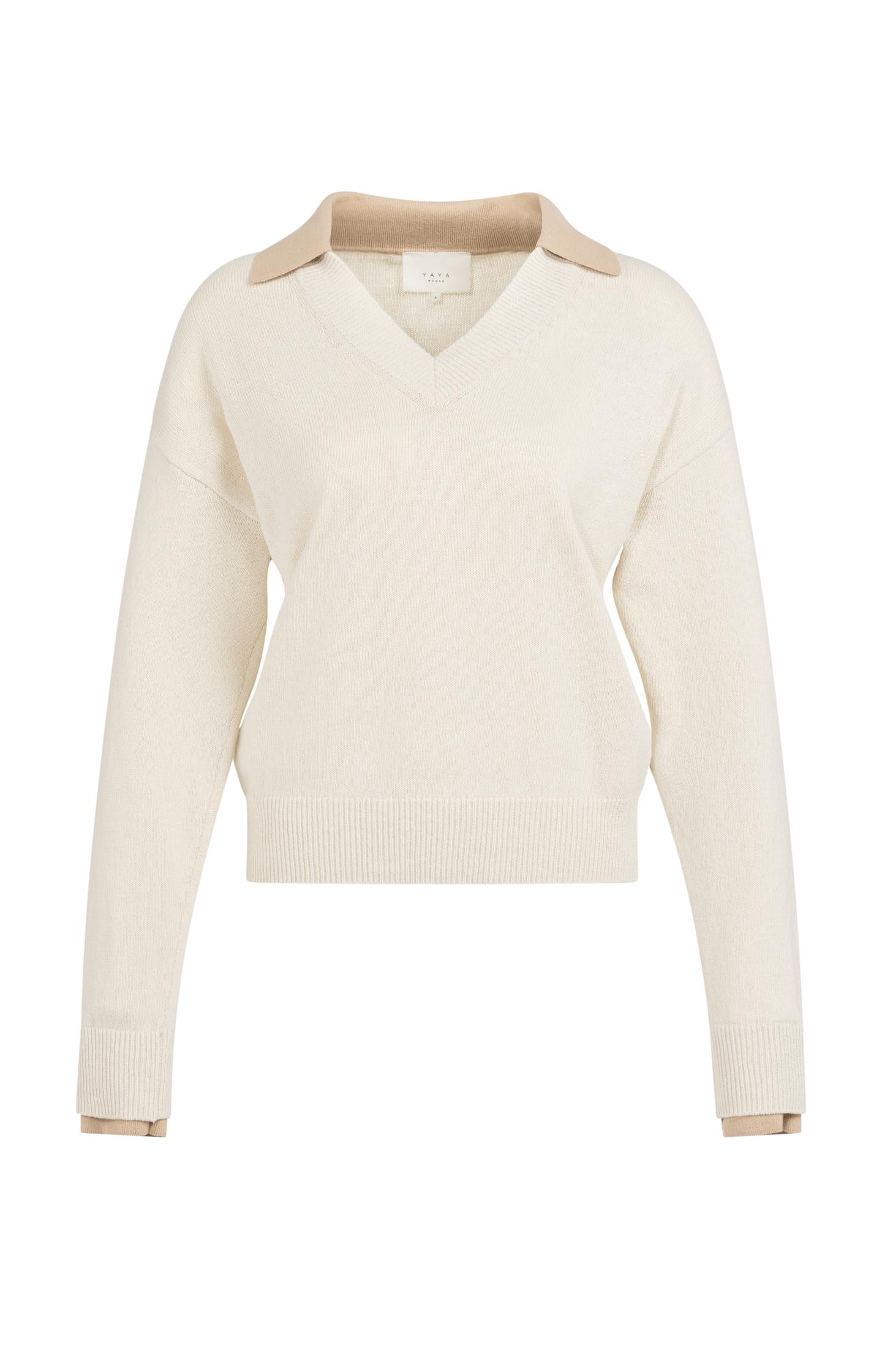 V-neck sweater with long sleeves and contrasting collar - Type: product