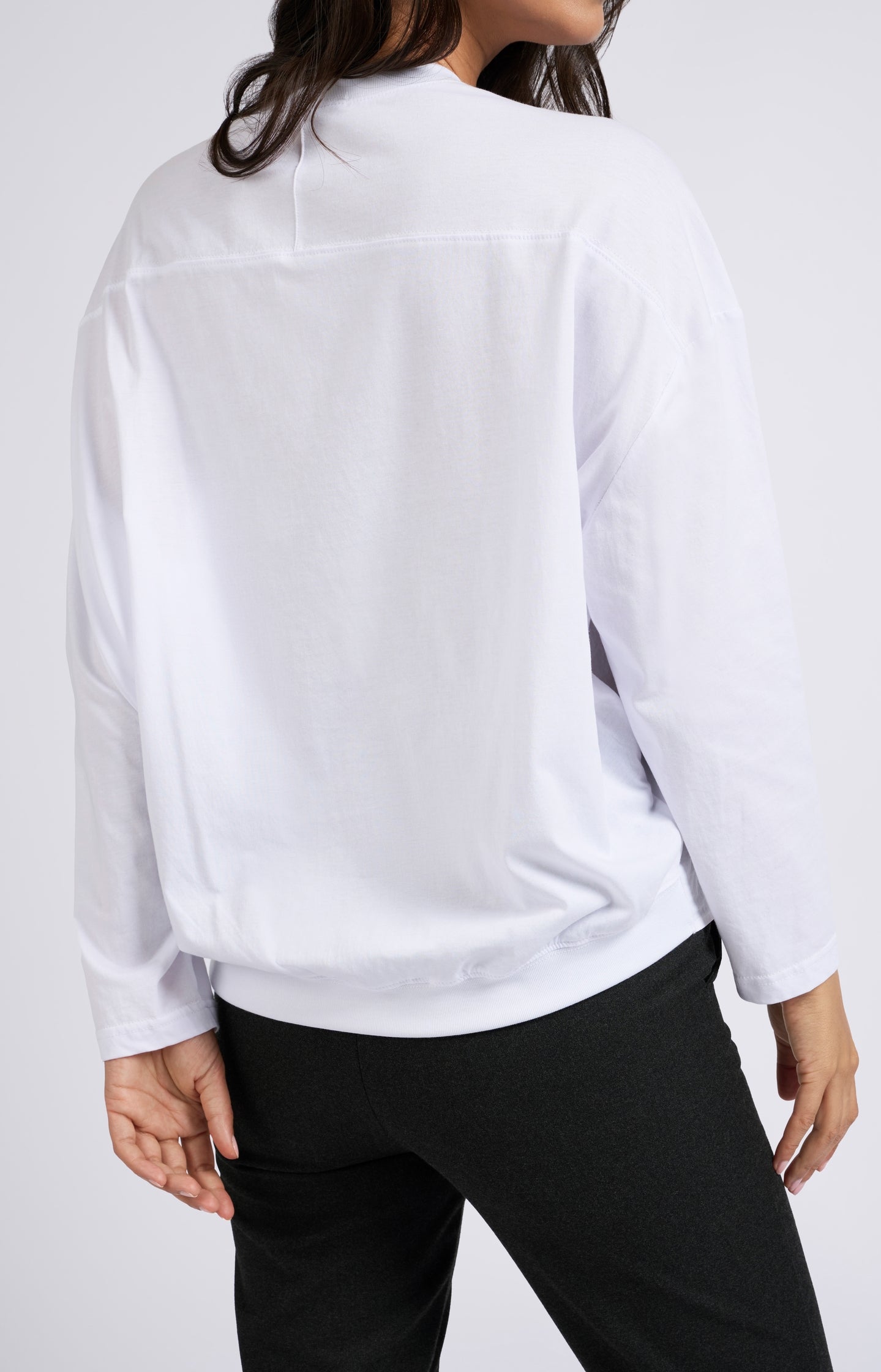 White long-sleeve top with round neck in mixed materials - Type: lookbook