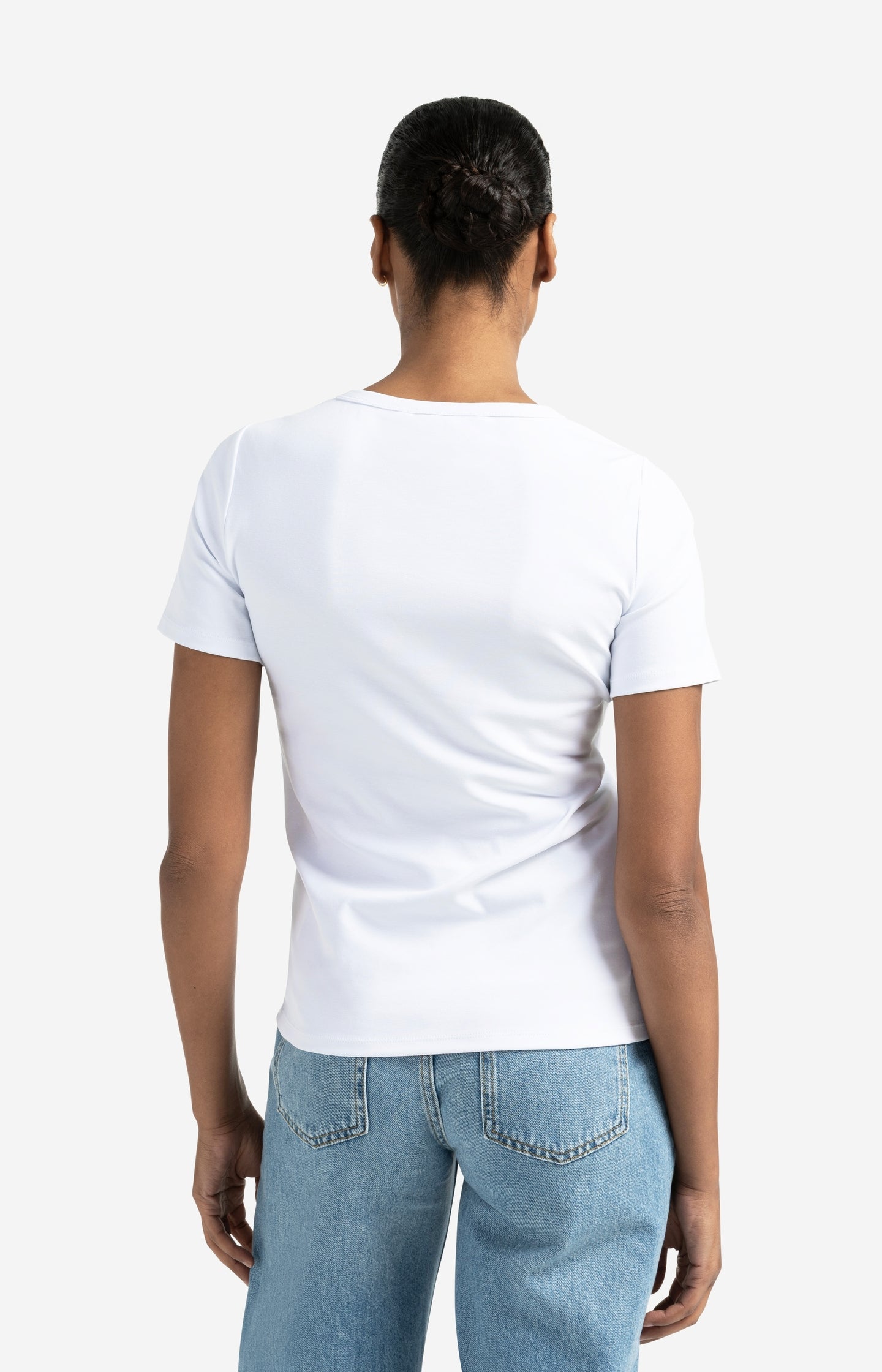 White T-shirt with short sleeves and crew neck