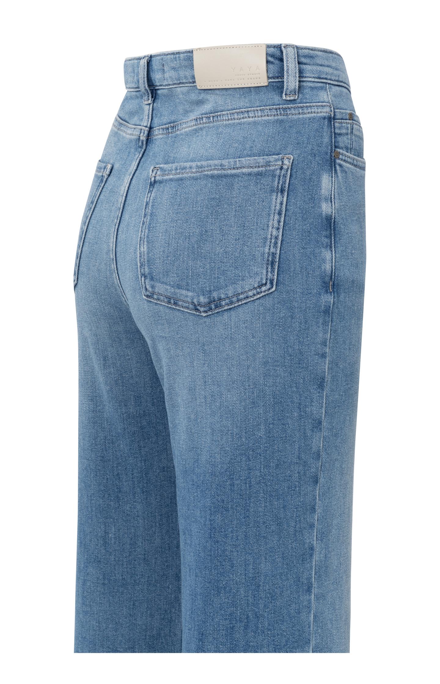 Wide-leg jeans with high waist (L30)