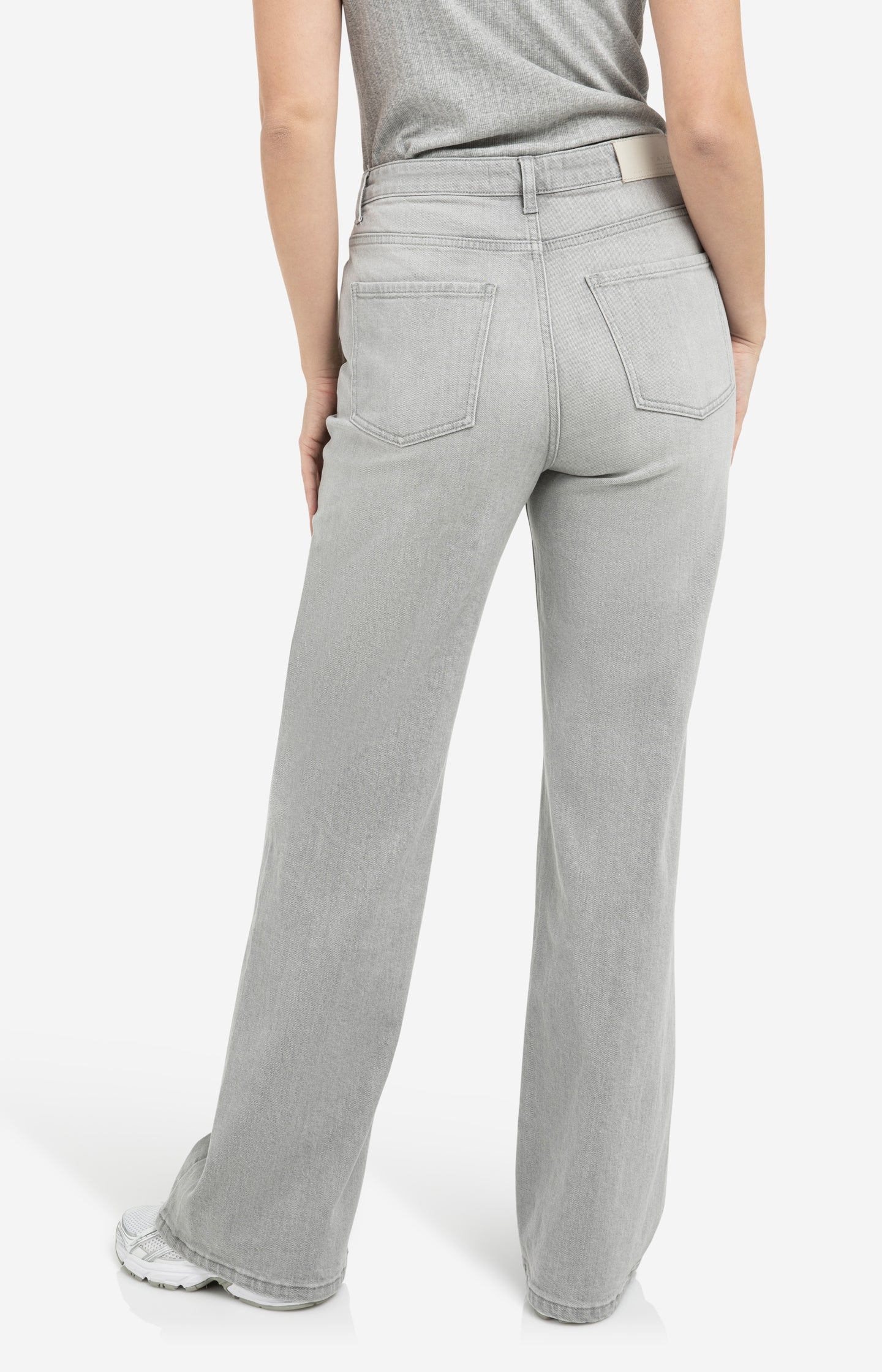 Wide-leg jeans with high waist (L32) - Type: lookbook