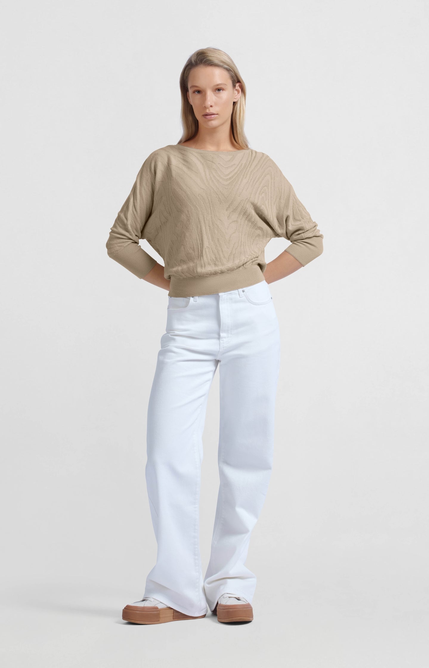 Wide-leg jeans with long length (L34)