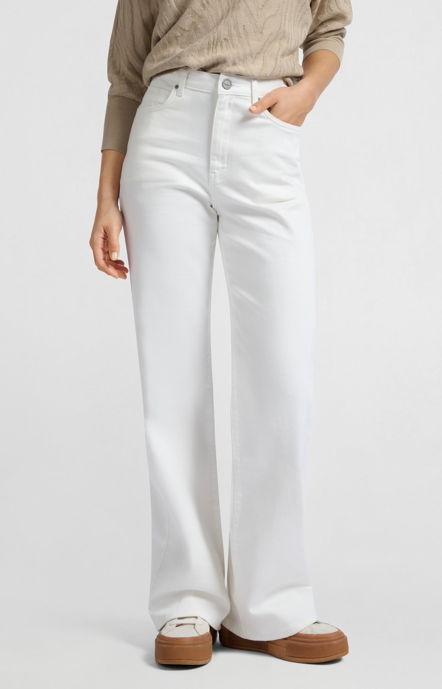 Wide-leg jeans with long length (L34)