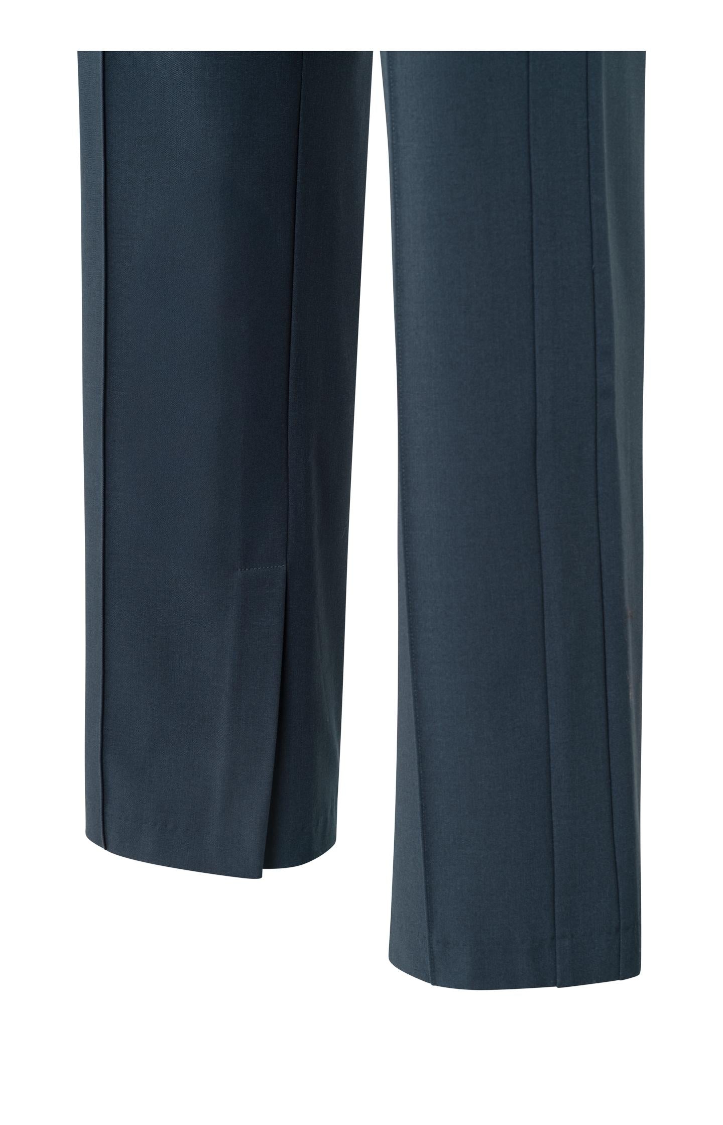 Wide leg trousers with decorative seams and slit