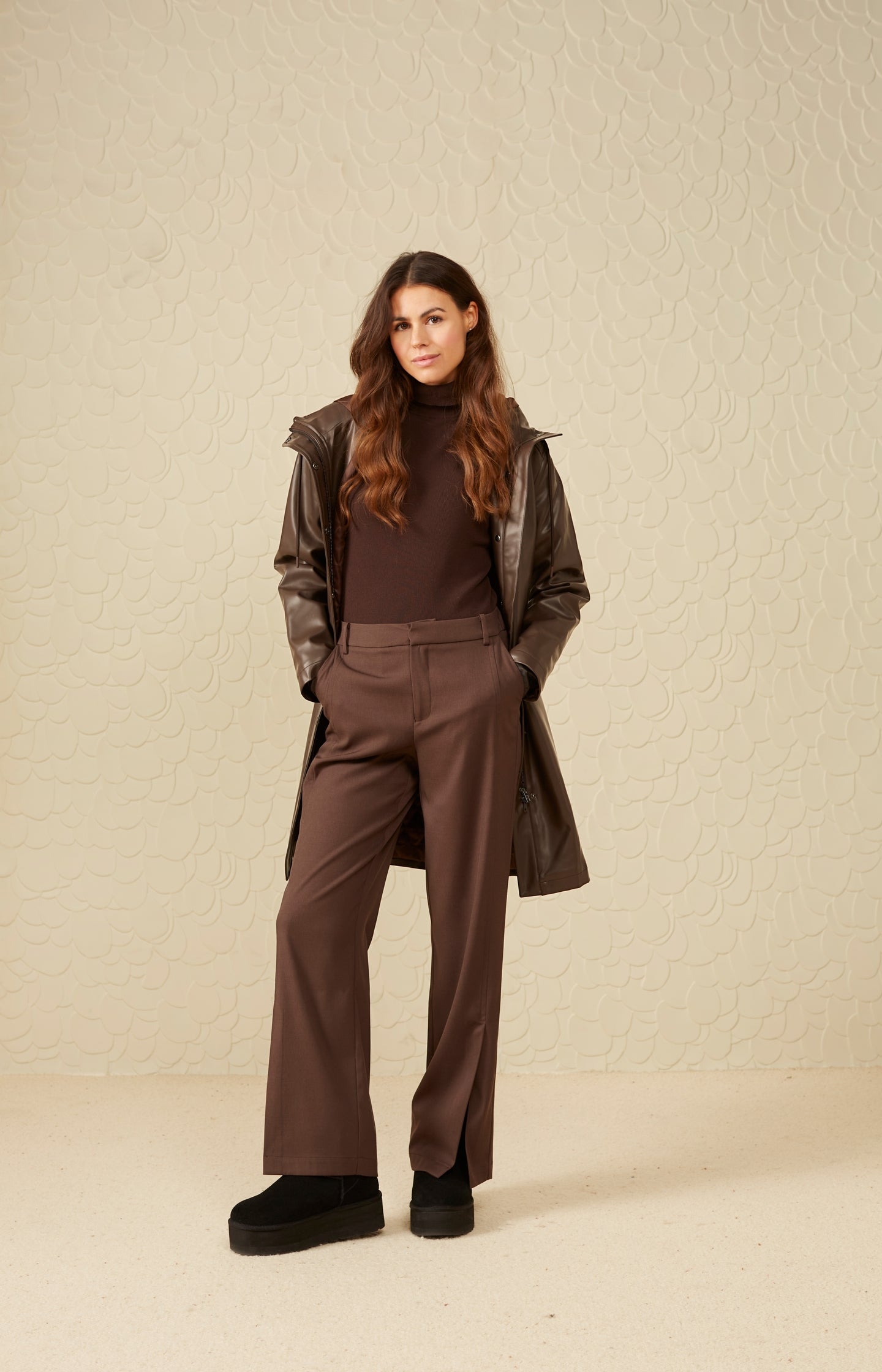 Wide leg trousers with pockets and zip fly