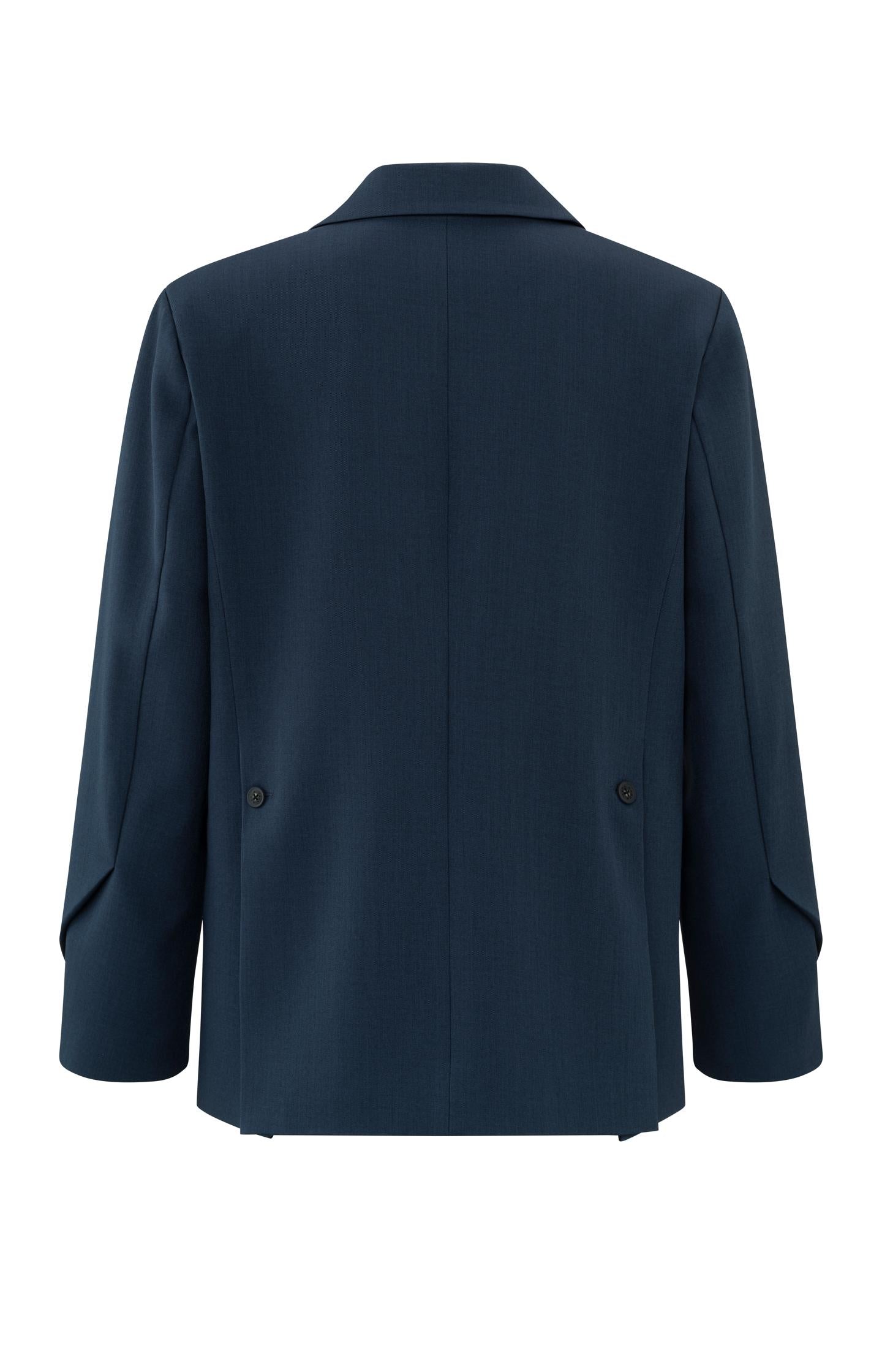 Woven blazer with pockets and button details on sleeves