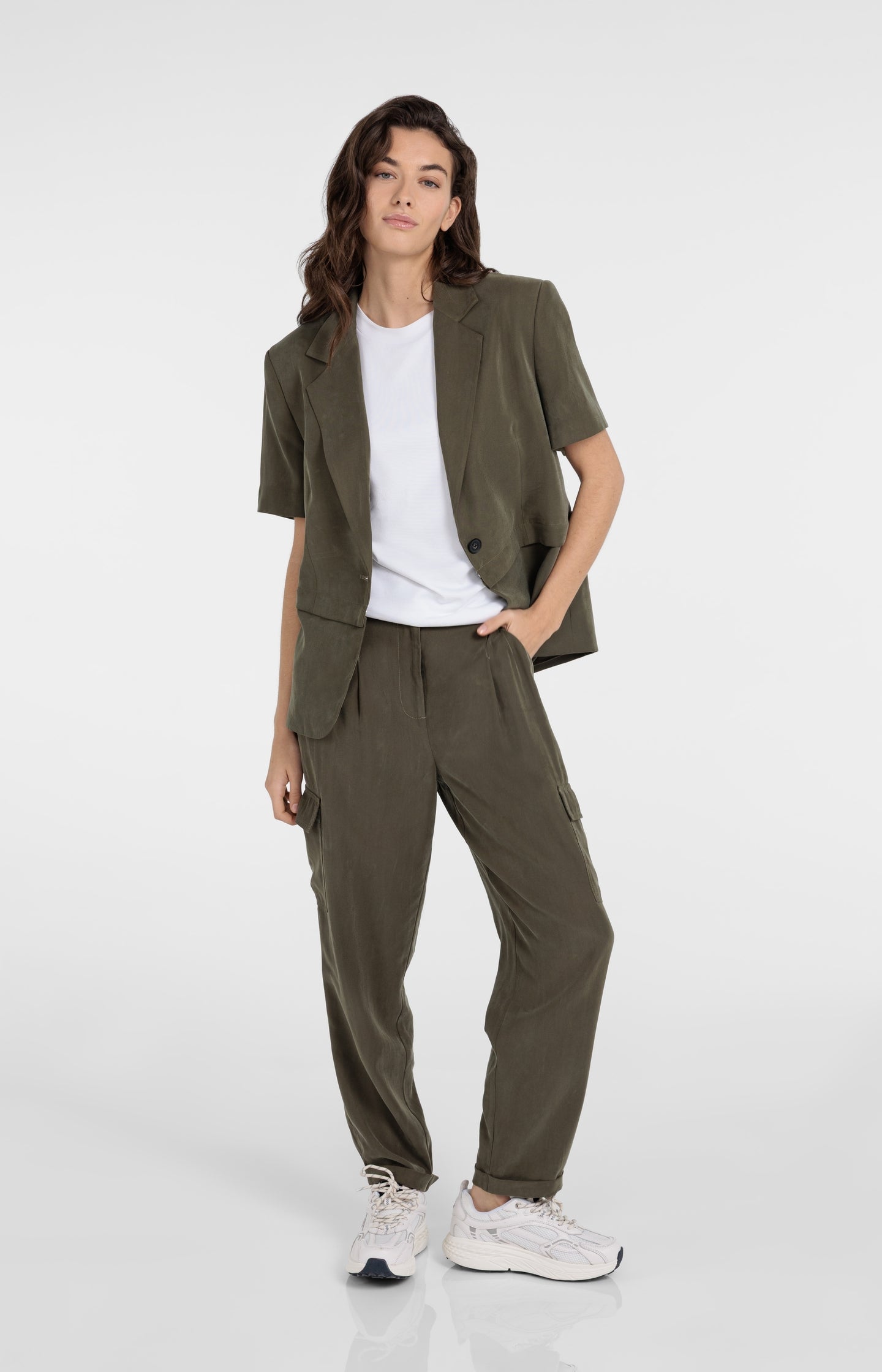 Woven blazer with short sleeves and detachable zip hem - Type: lookbook