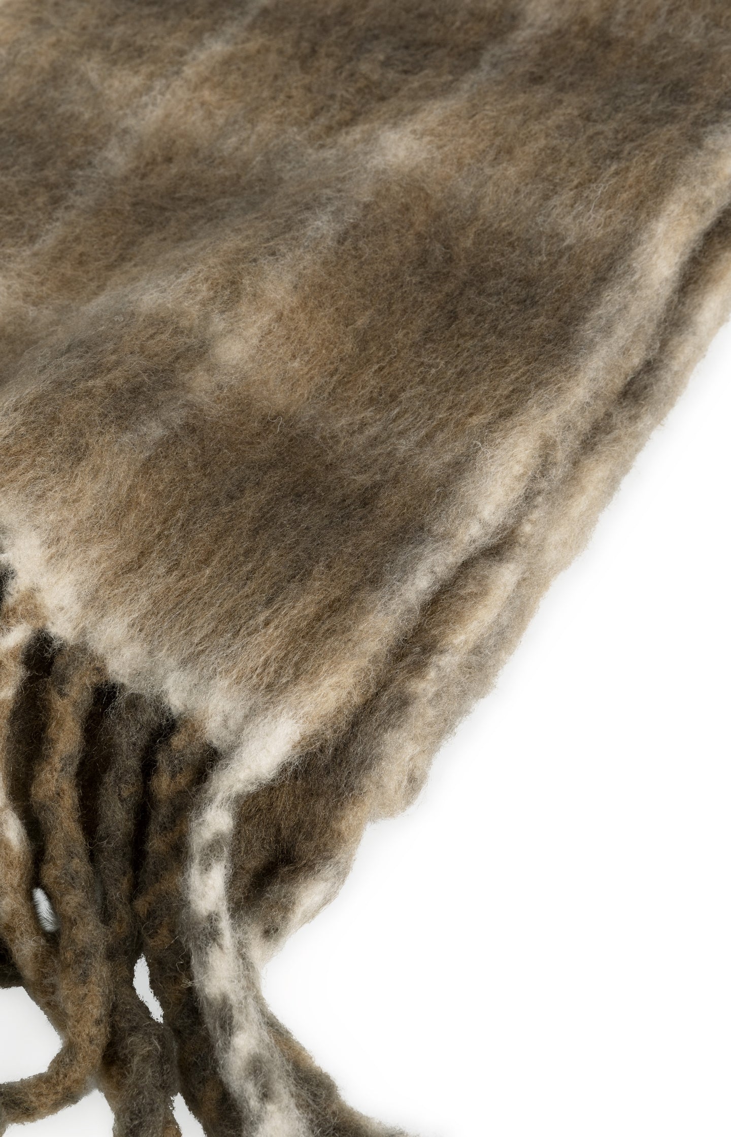Woven checked scarf with fringes
