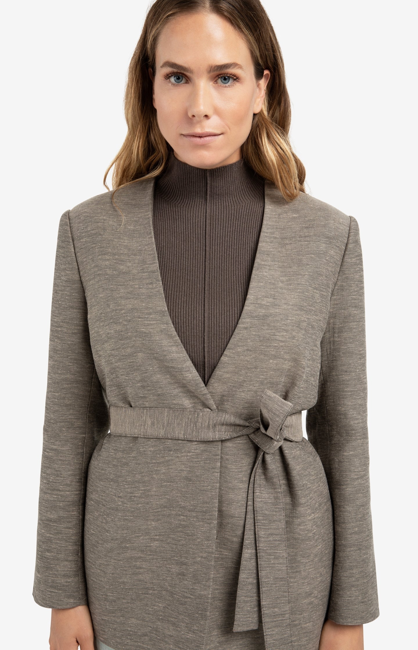 Woven collarless blazer with belt