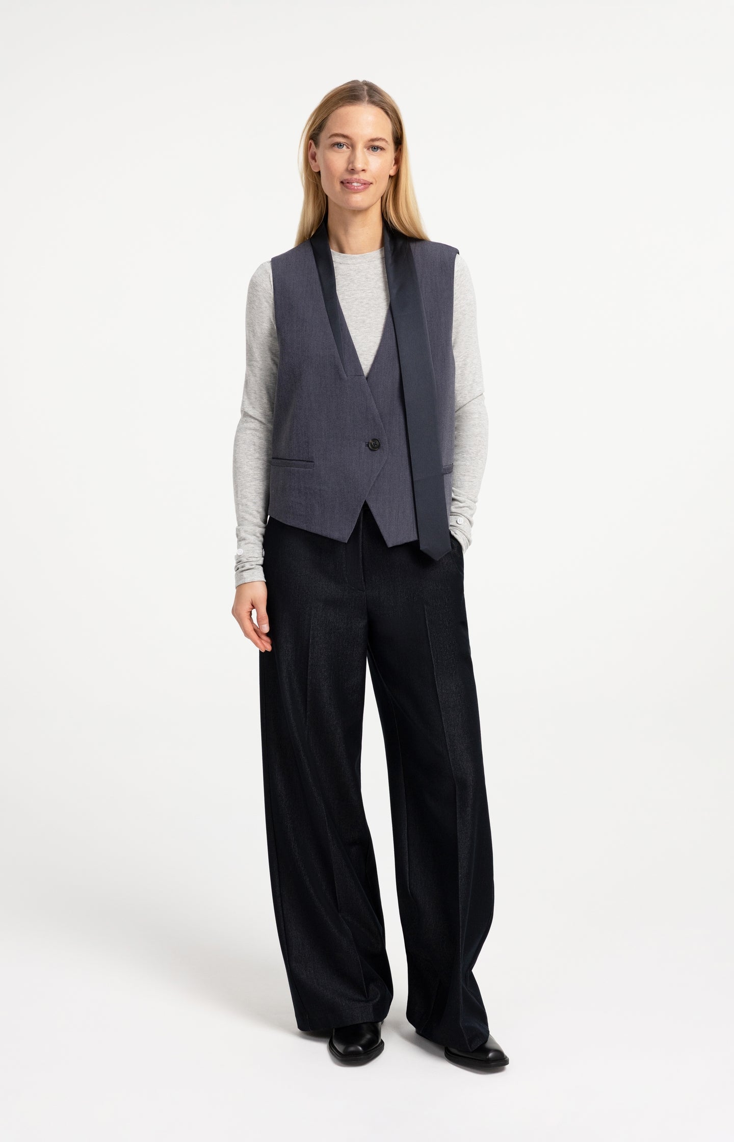 Woven gilet with satin lapel detail