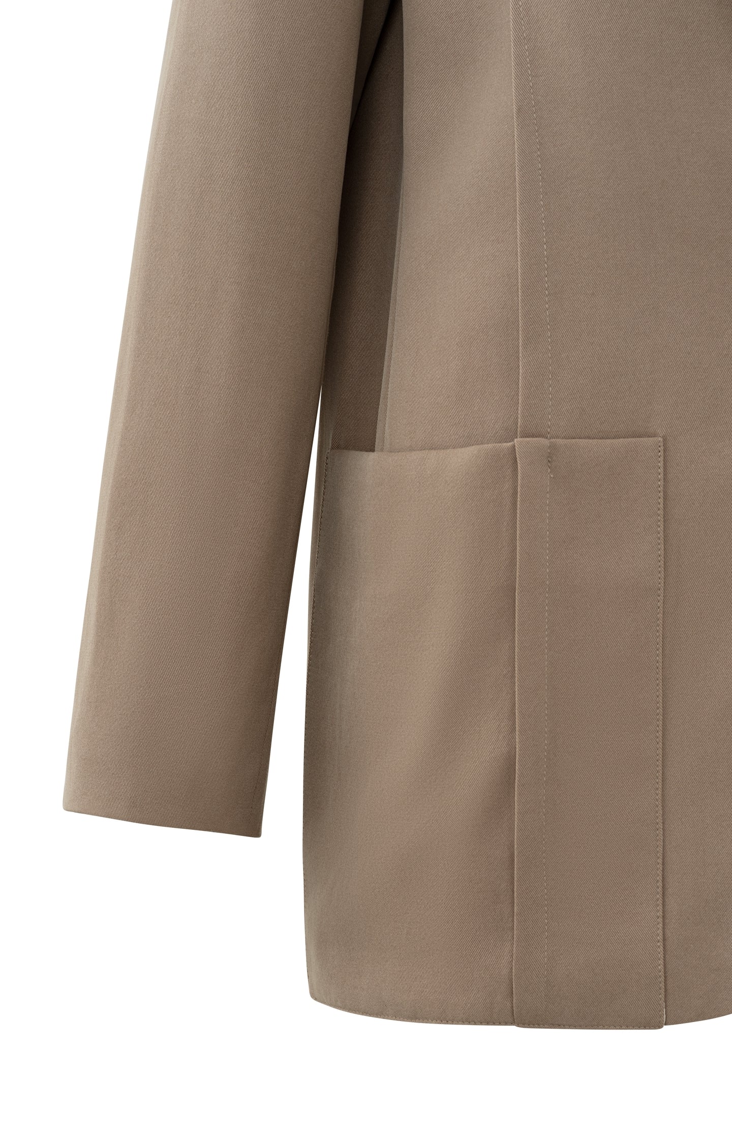 Woven oversized blazer with pockets, buttons and seam detail