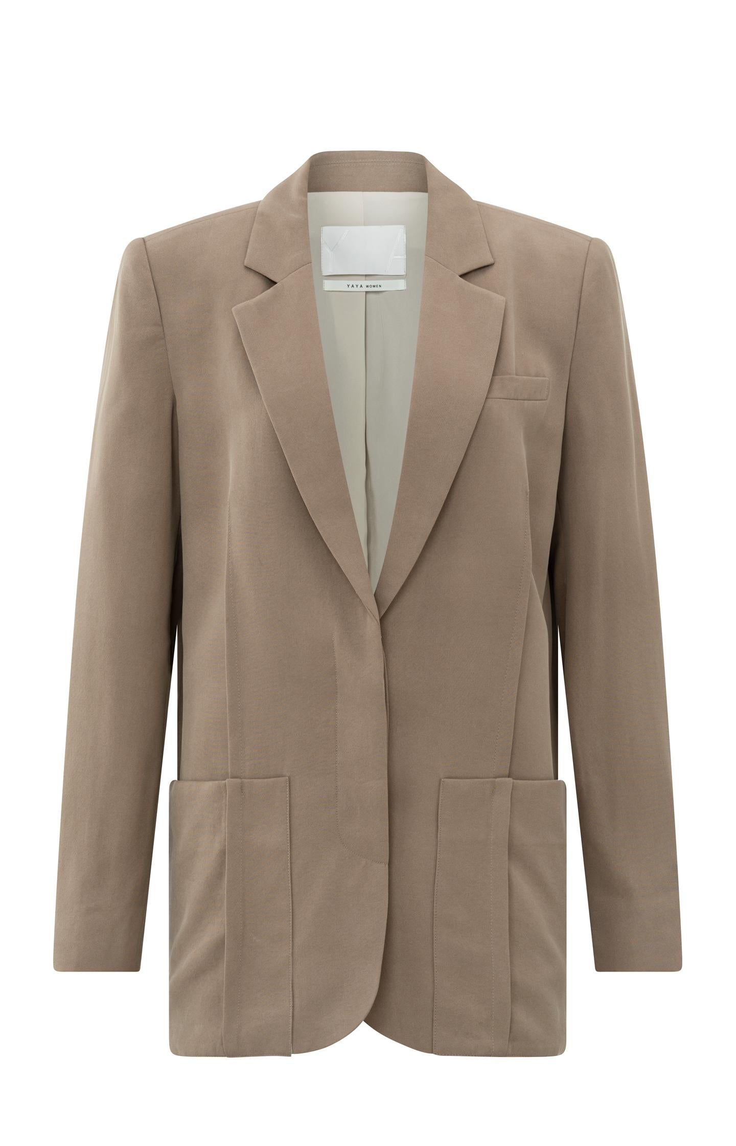 Woven oversized blazer with pockets, buttons and seam detail - Type: product