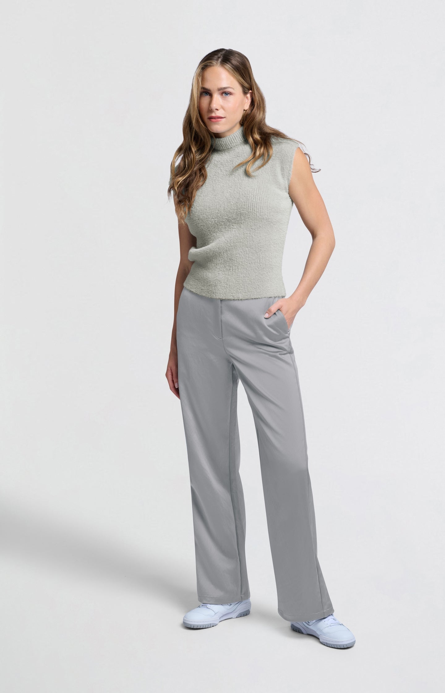 Woven satin trousers with wide legs and pockets