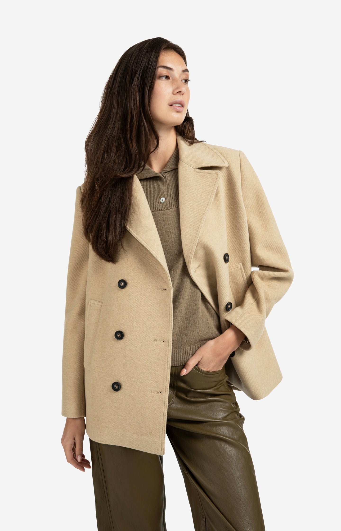 Woven short coat with double-breasted closure