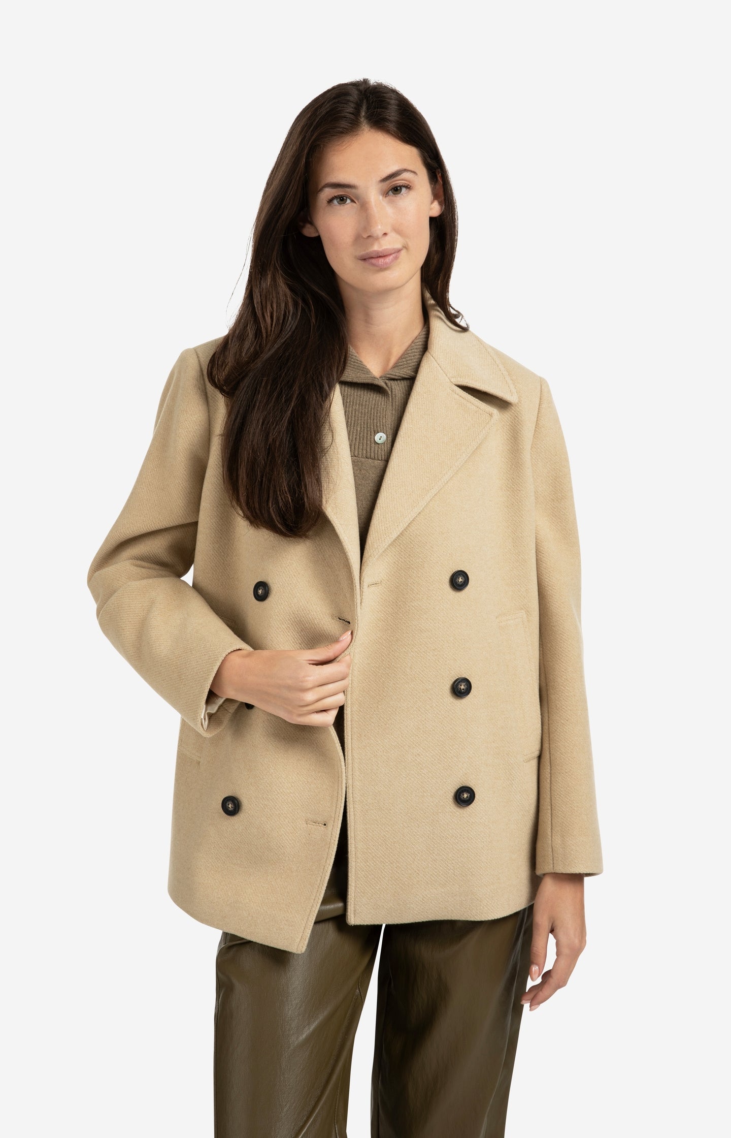 Woven short coat with double-breasted closure