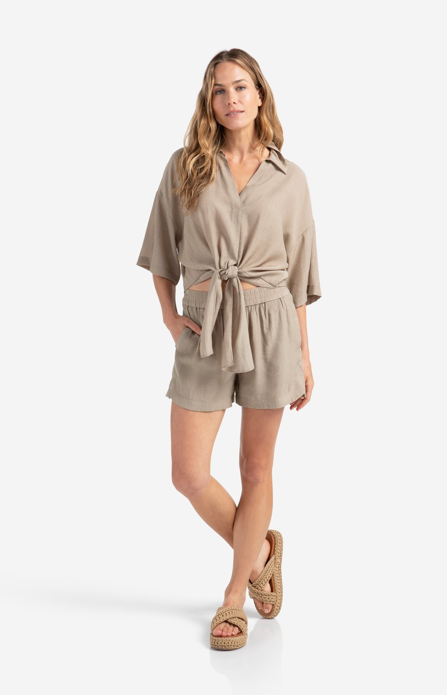 Woven structured shorts with elastic waistband - Type: lookbook