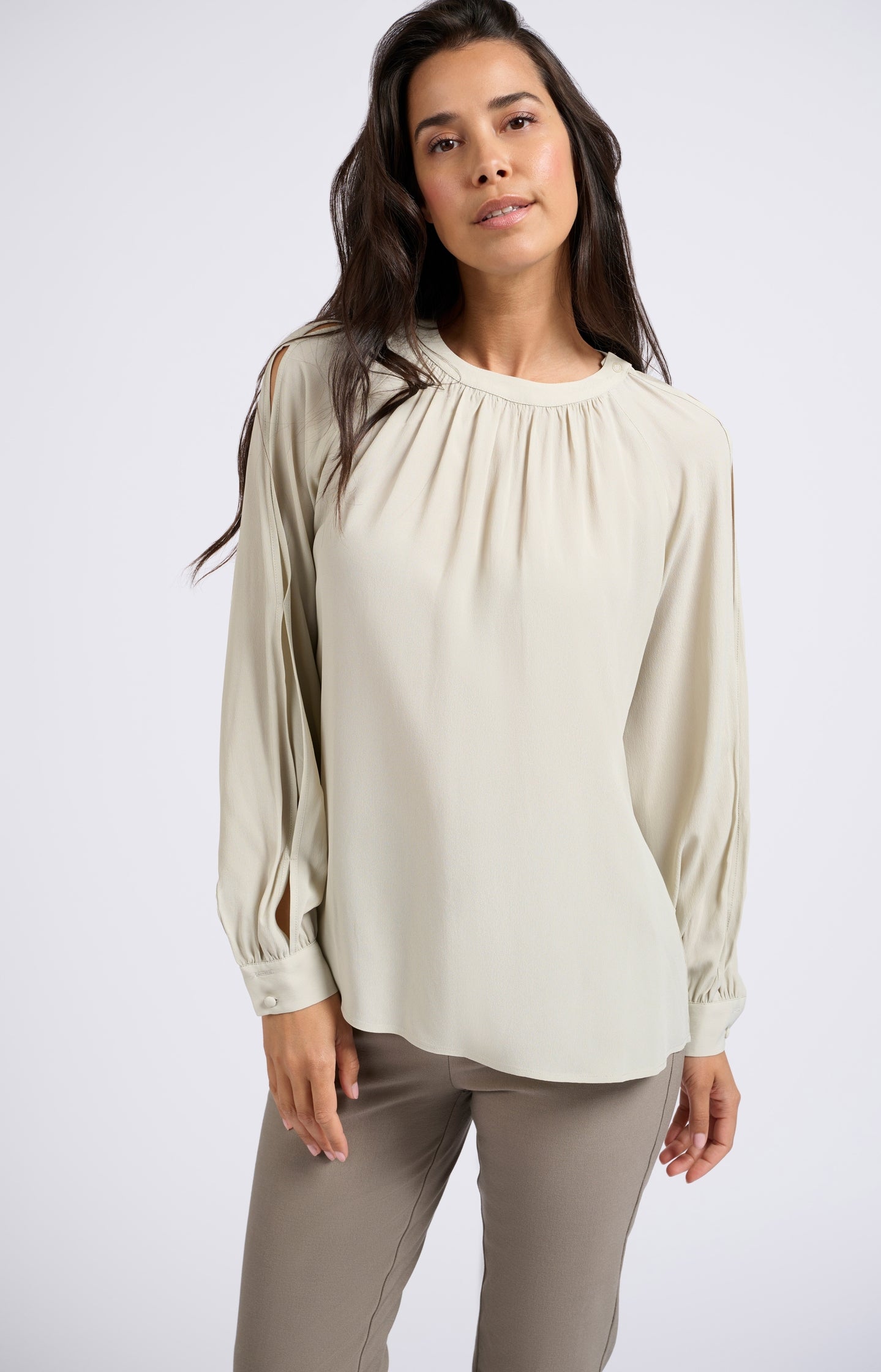 Woven top with long balloon sleeves - Type: lookbook