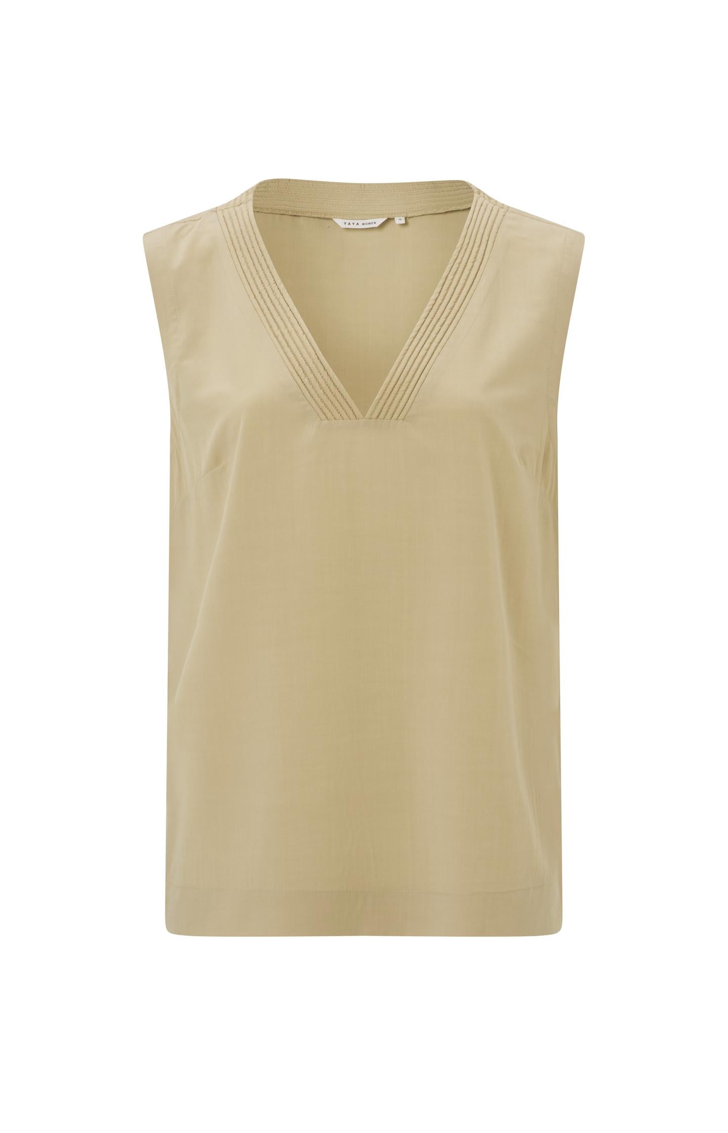 Woven top with V-neck and rib details in loose fit - Type: product