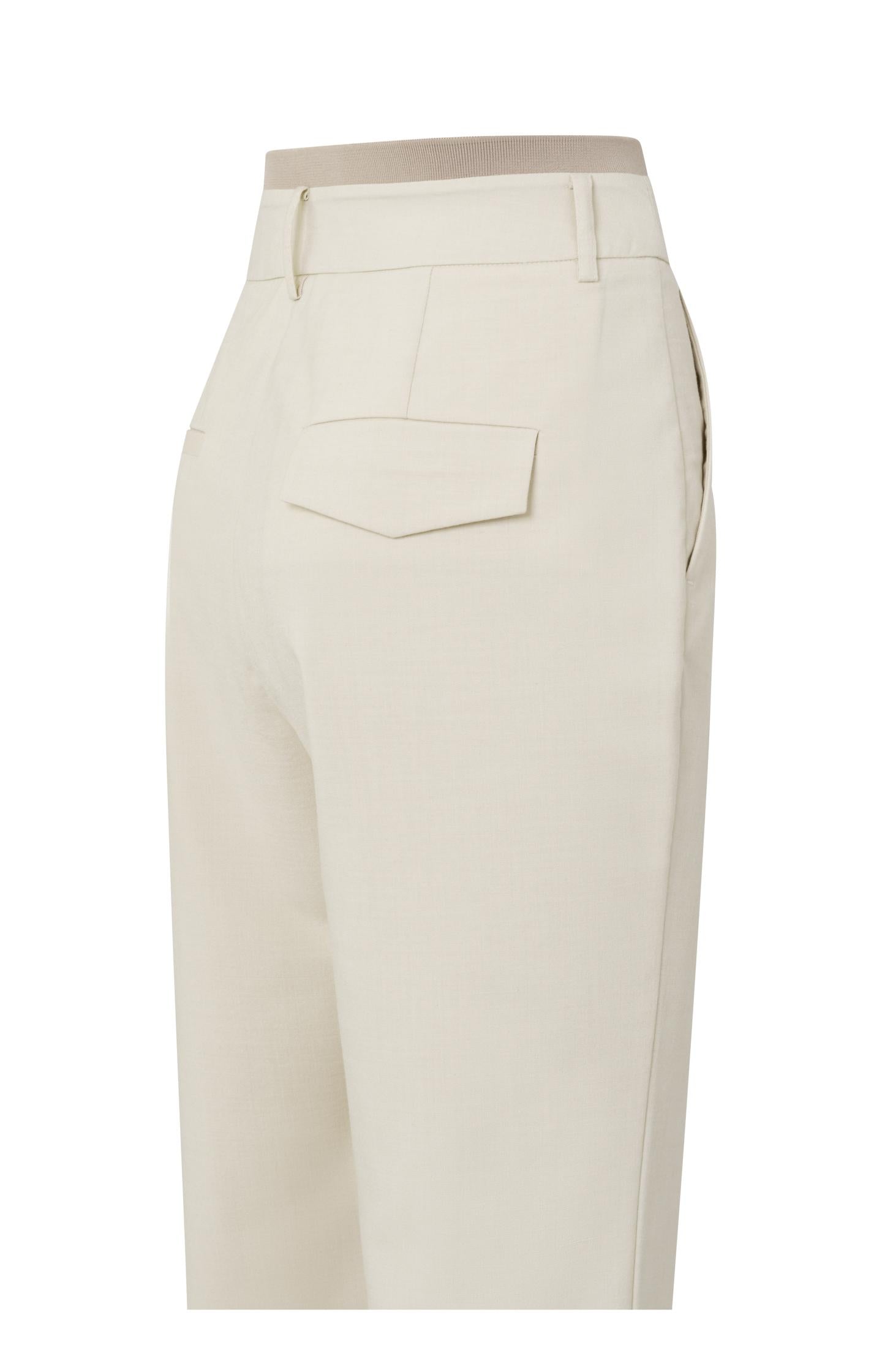 Woven trousers with elastic waist, side pockets and buttons