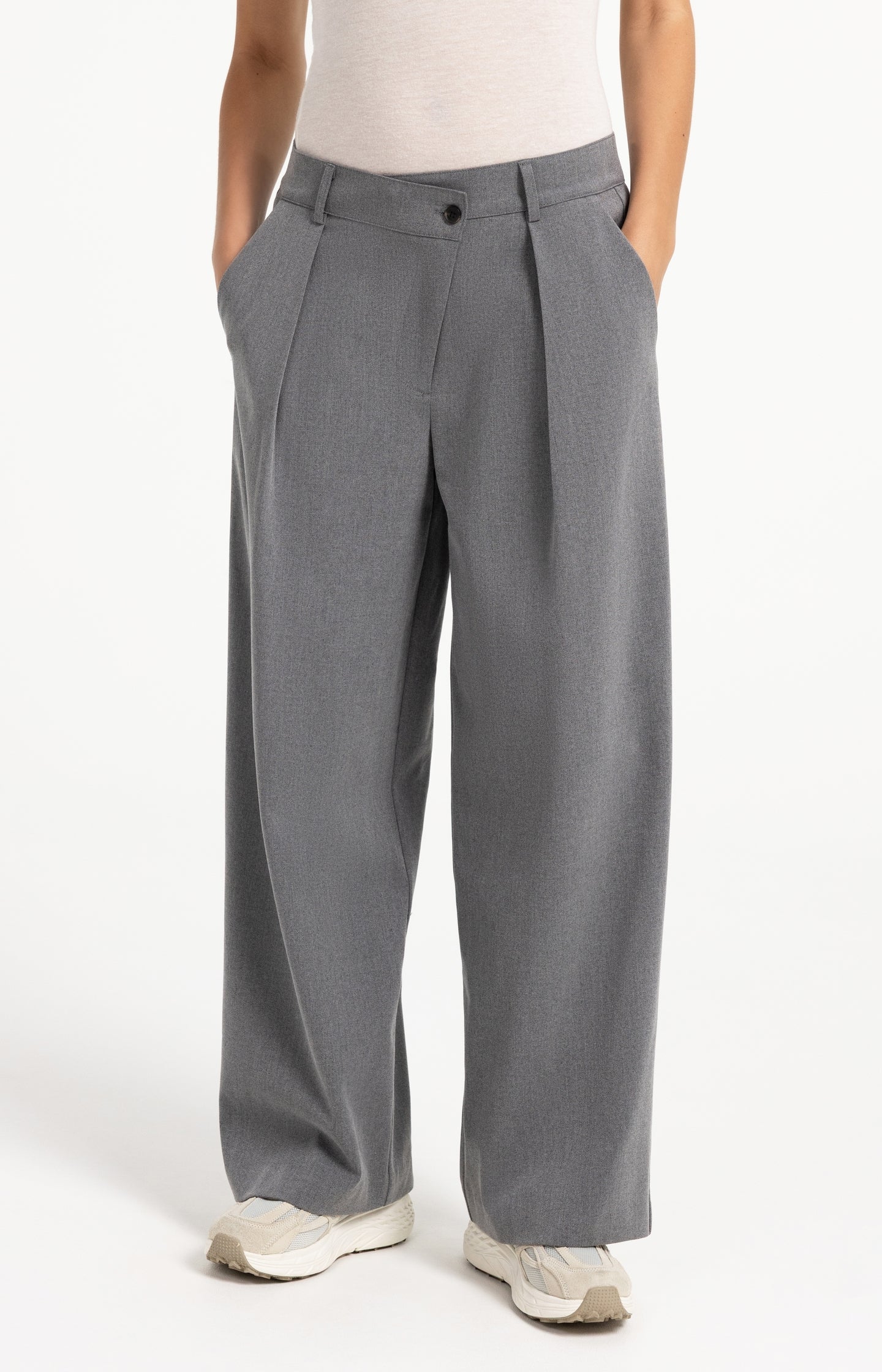 Woven trousers with wide legs and asymmetrical closure