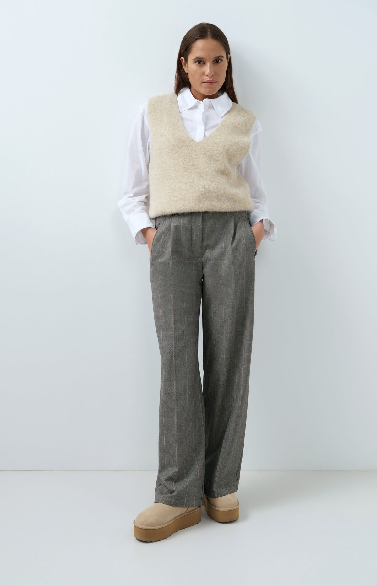 Woven wide leg check trousers with pleat details
