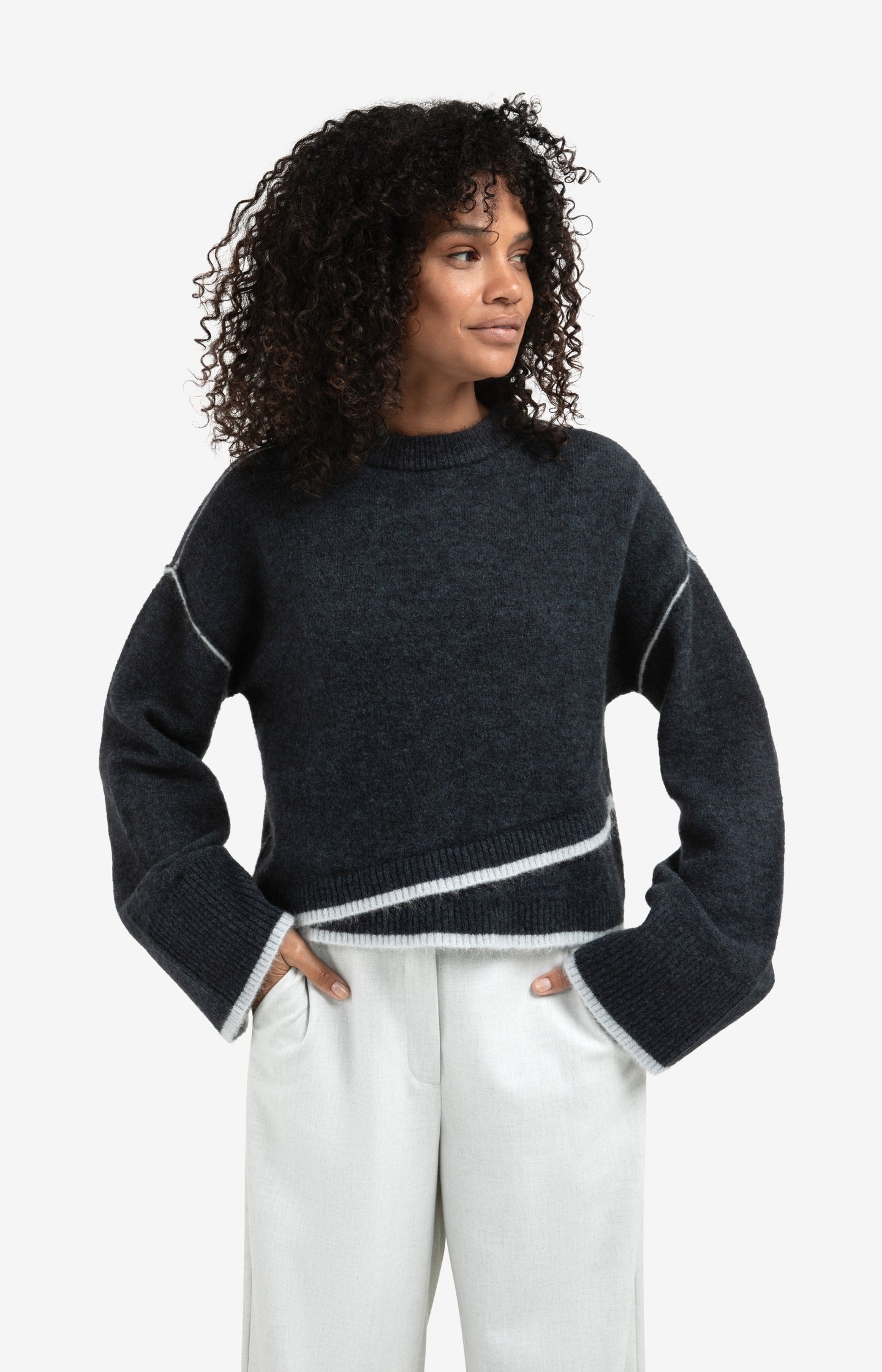 Woven wide leg trousers with belt