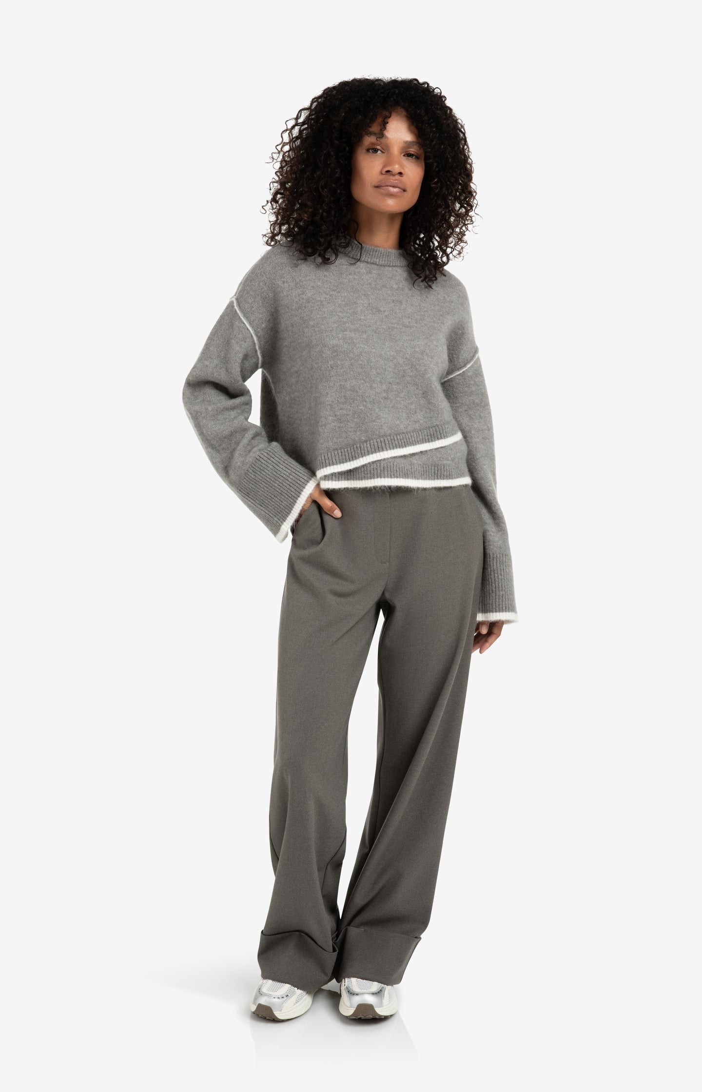 Woven wide leg trousers with belt
