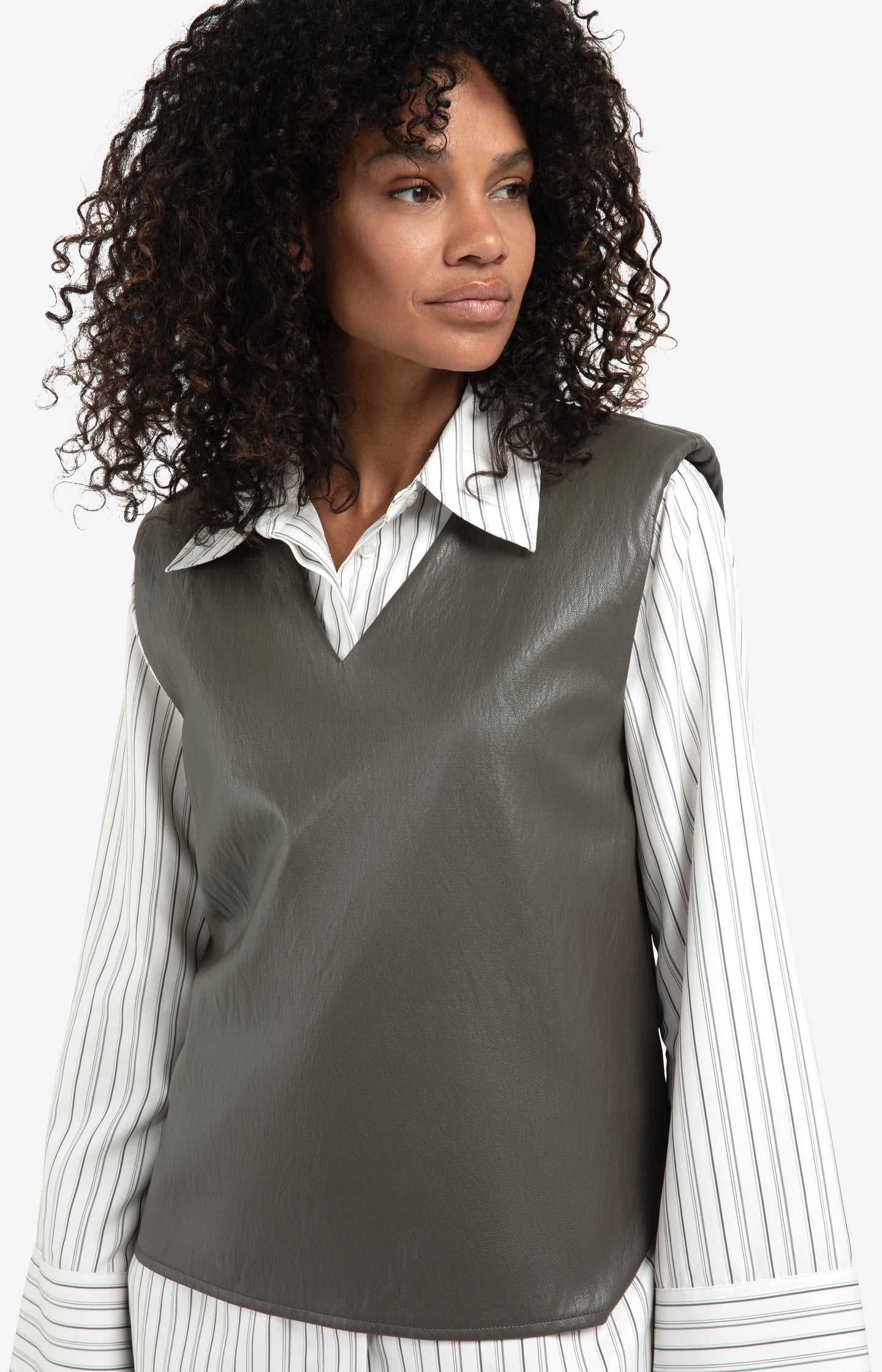 Woven wide leg trousers with belt