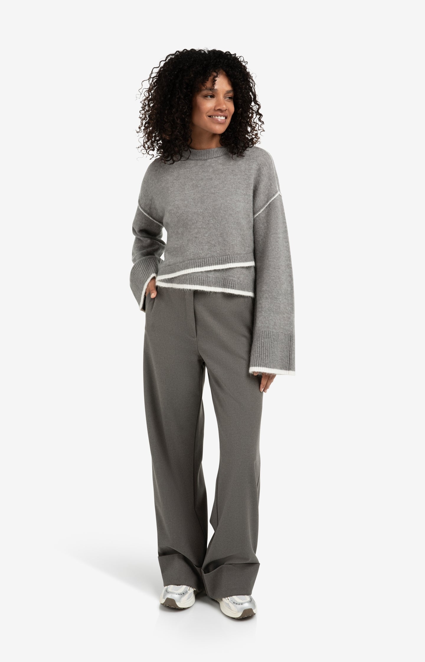 Woven wide leg trousers with belt