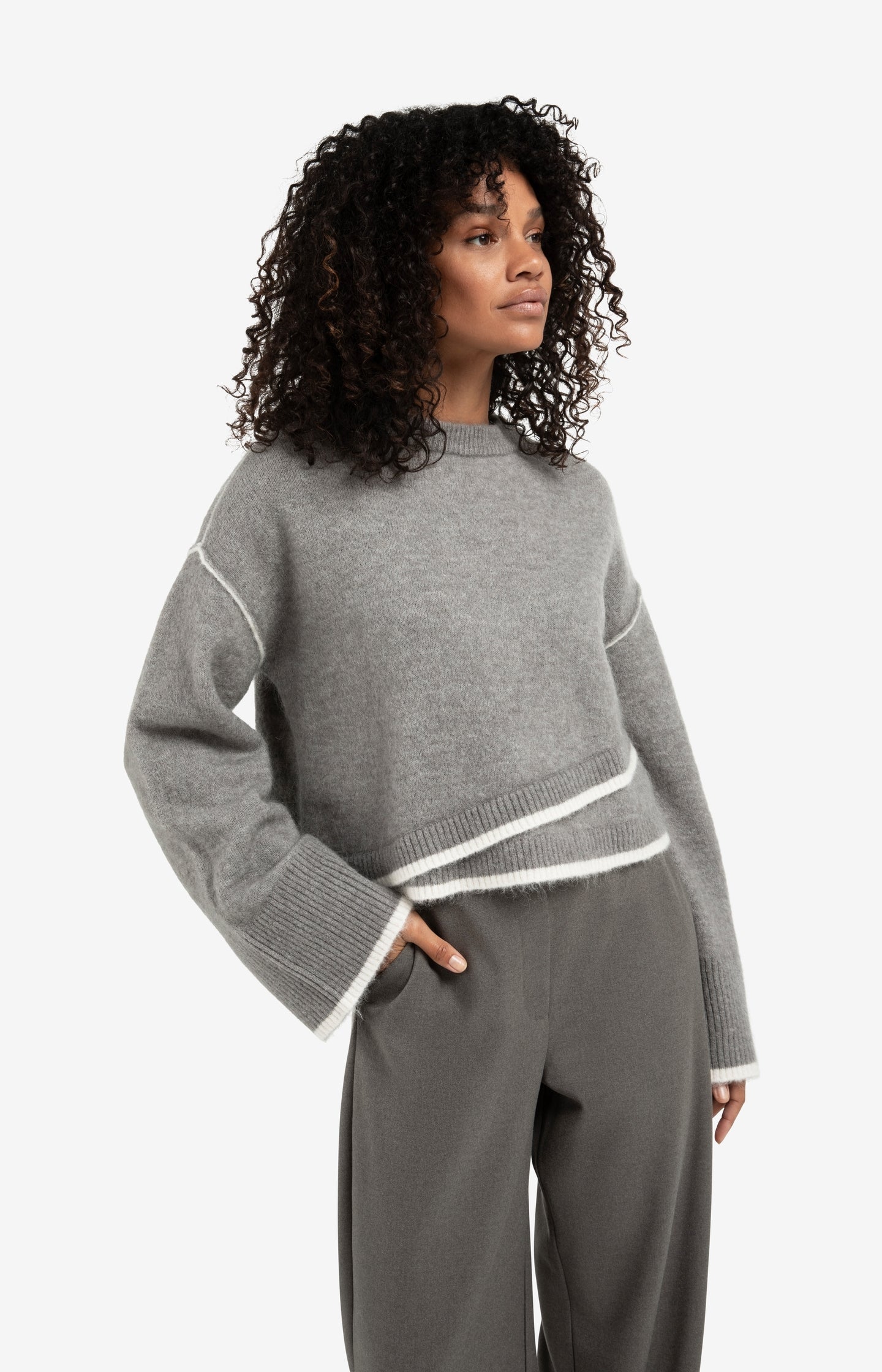 Woven wide leg trousers with belt