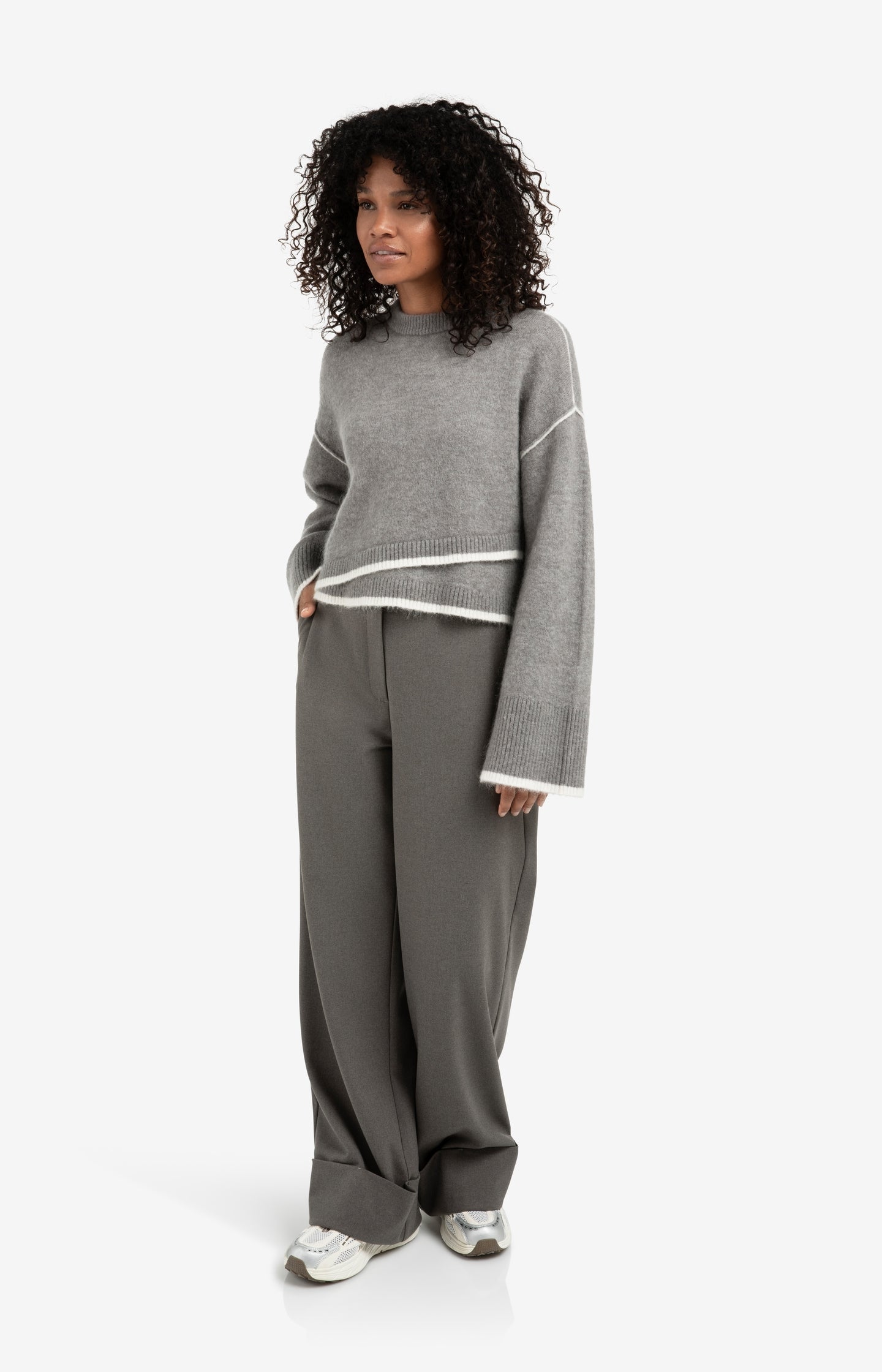 Woven wide leg trousers with belt