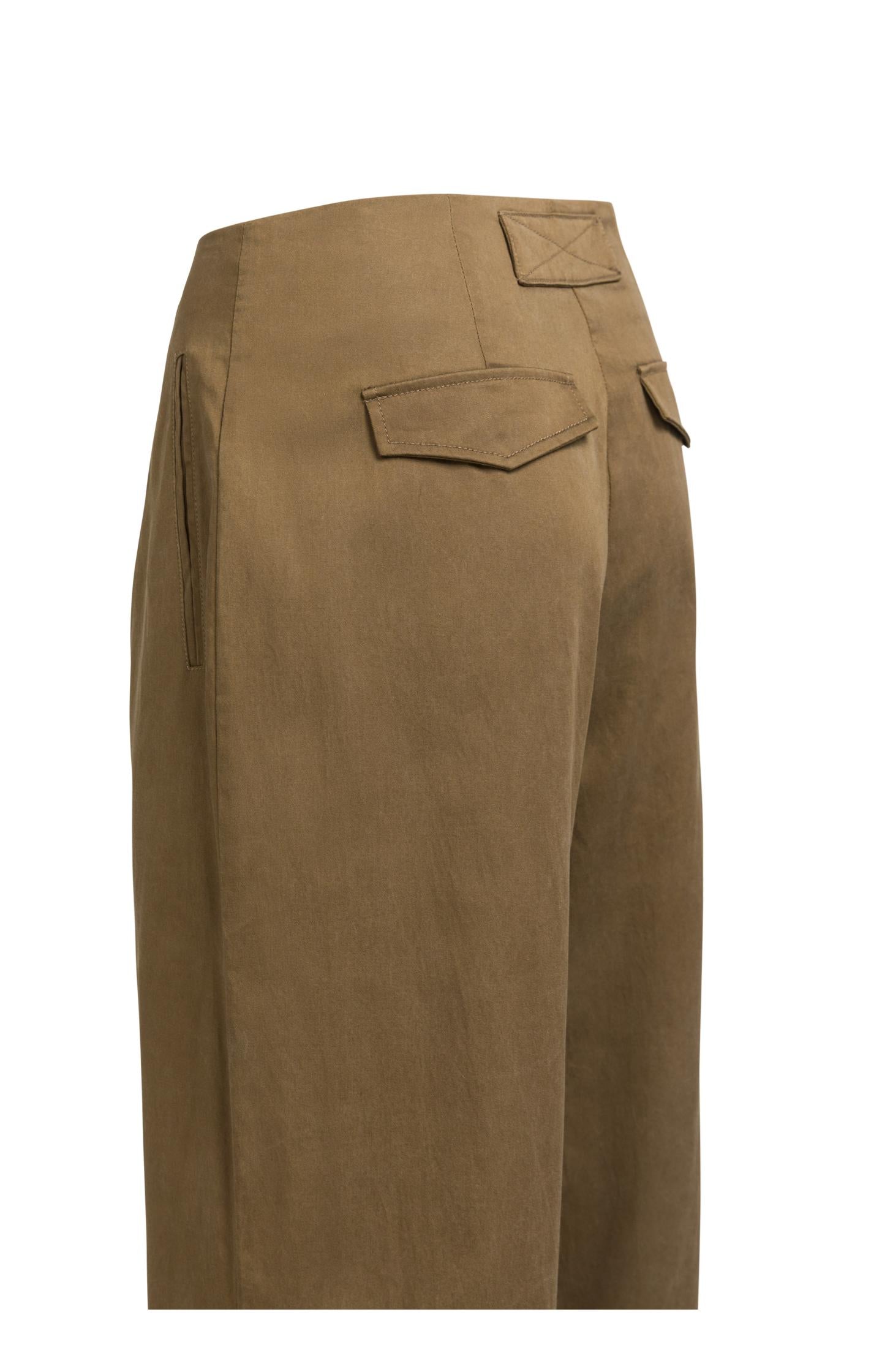 Woven wide-leg trousers with pleat detail
