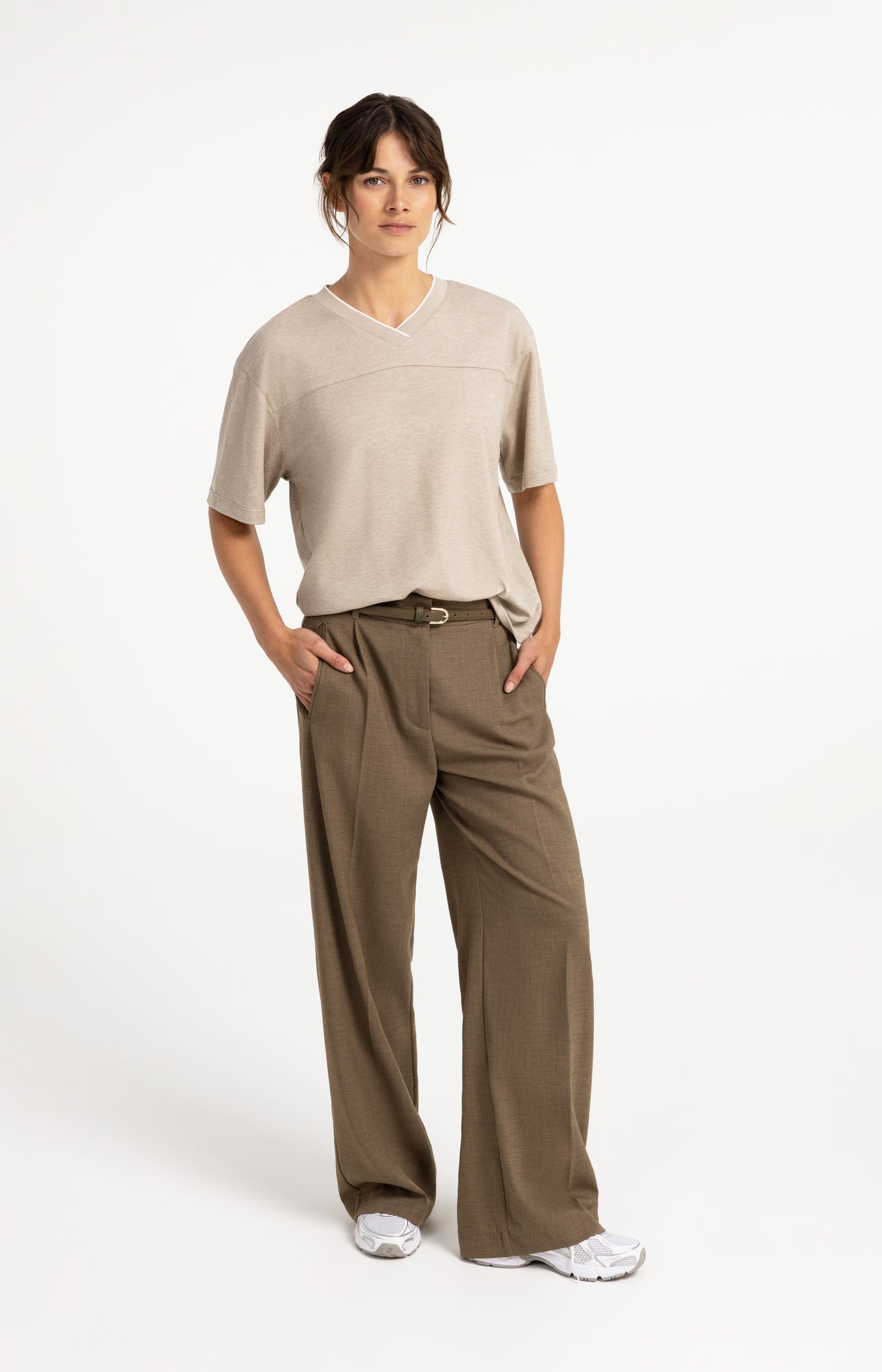 Woven wide-leg trousers with pleat details