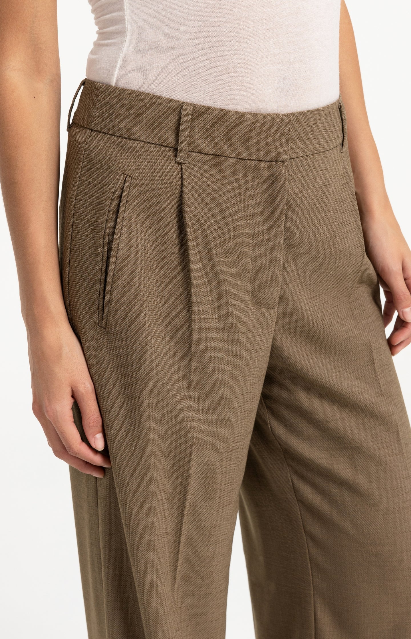 Woven wide-leg trousers with pleat details