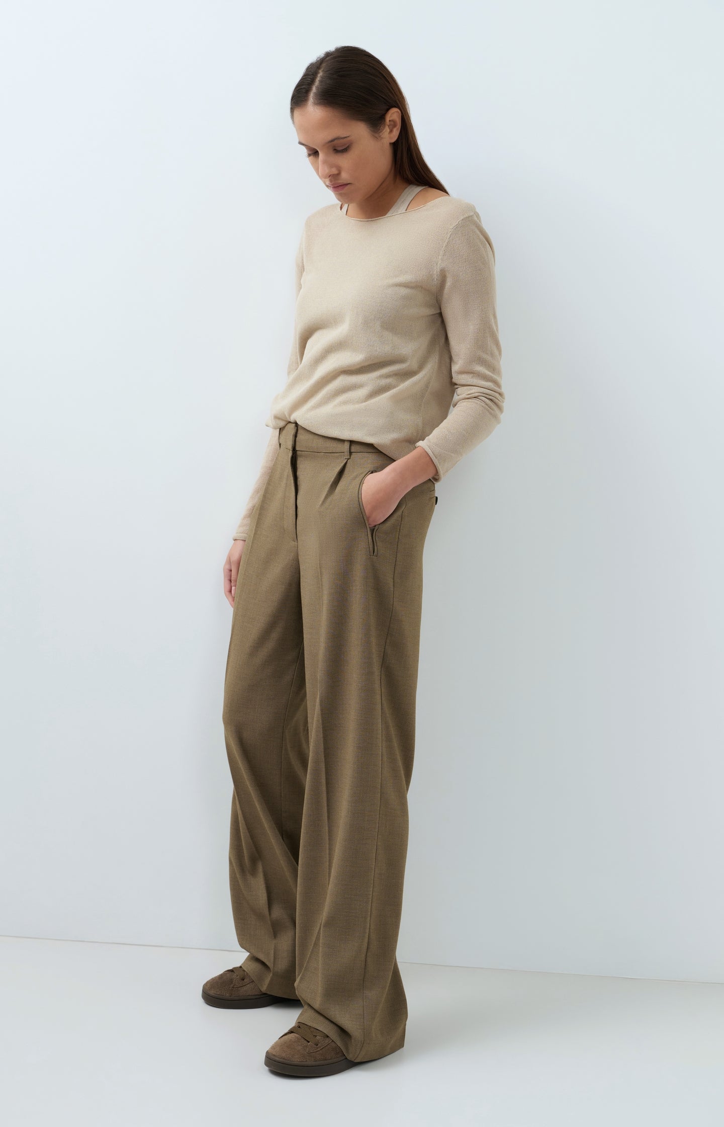 Woven wide-leg trousers with pleat details