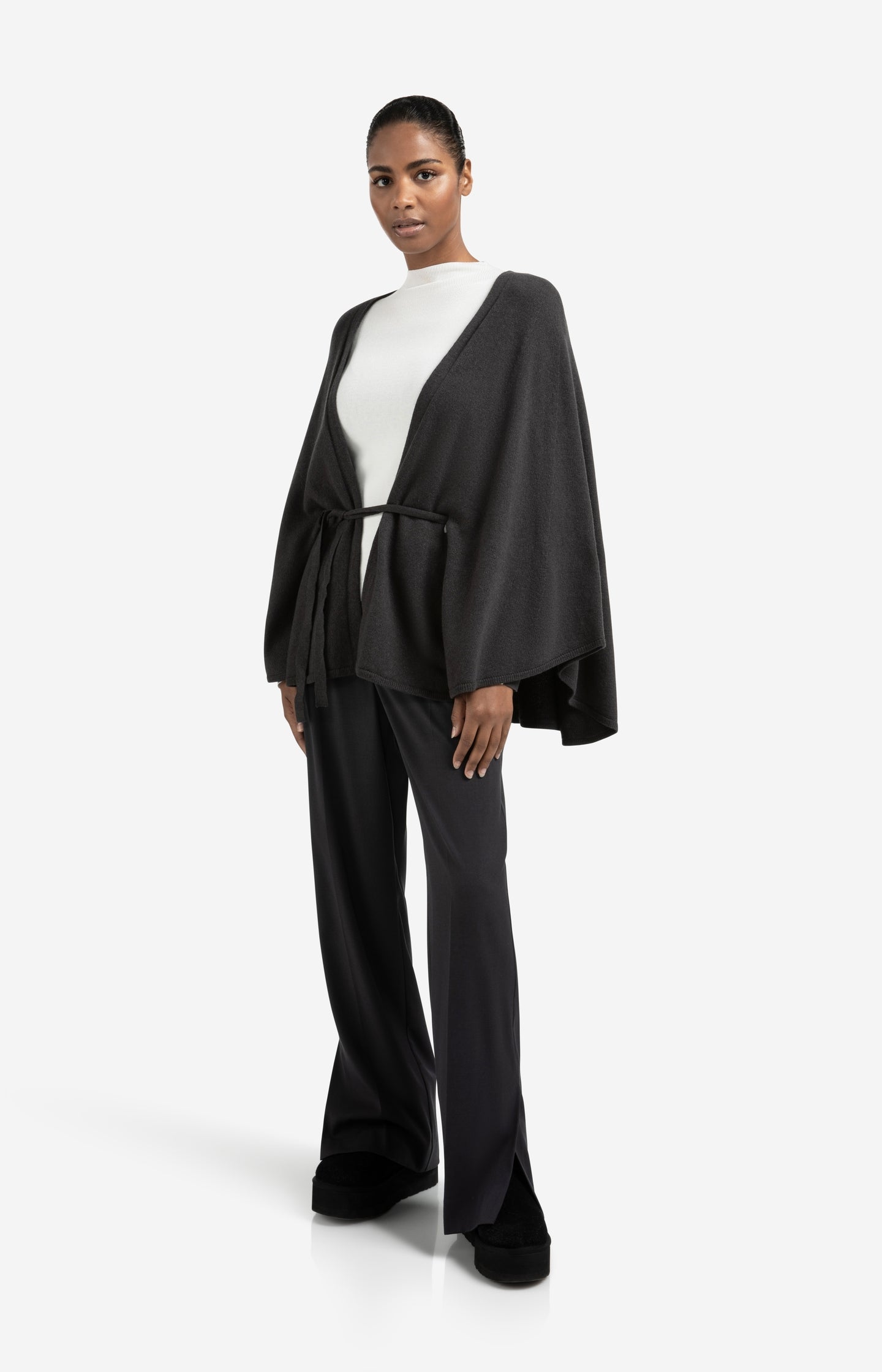 Woven wide leg trousers with pocket detail and slit