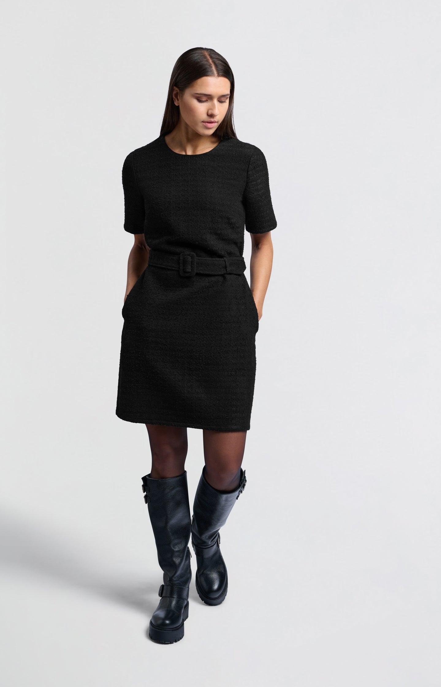 Black dress with belt and half sleeves